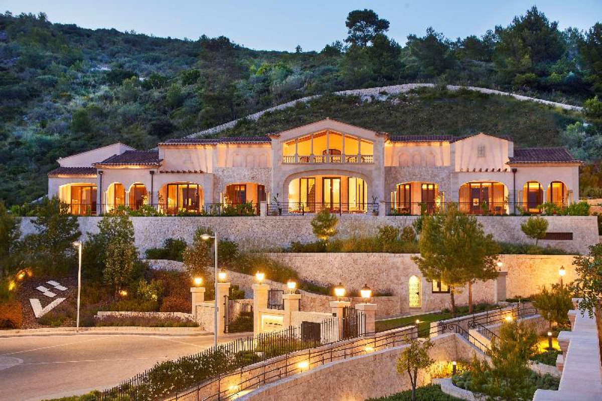 Cap Vermell Grand