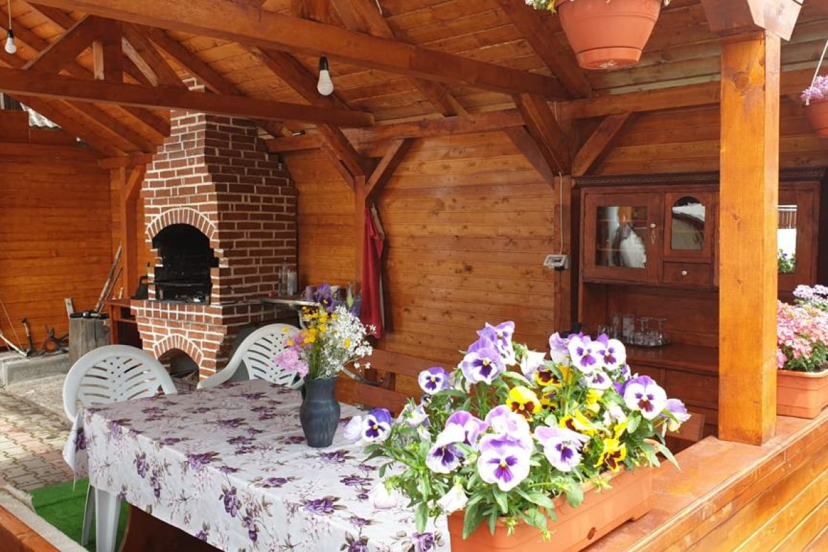 Casa Cristalina  Dumi