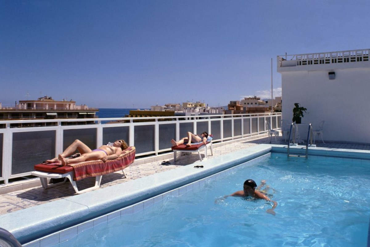 Aparthotel Tropical