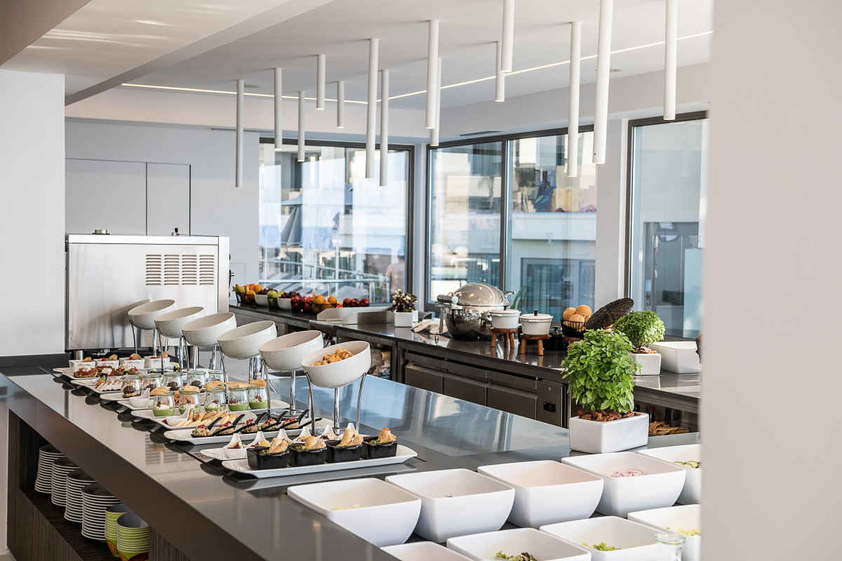 PORTO PLATANIAS BEACH LUXURY SELECTION