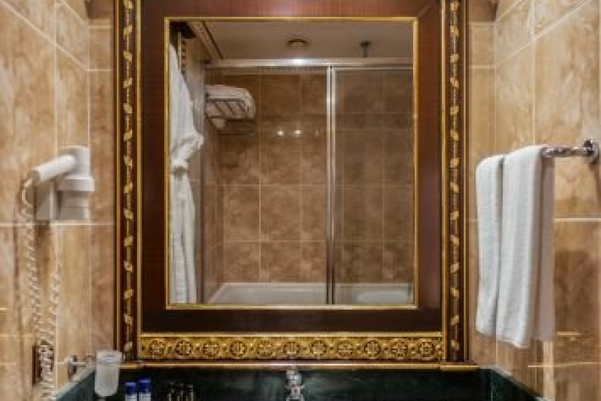 CLUB HOTEL SERA