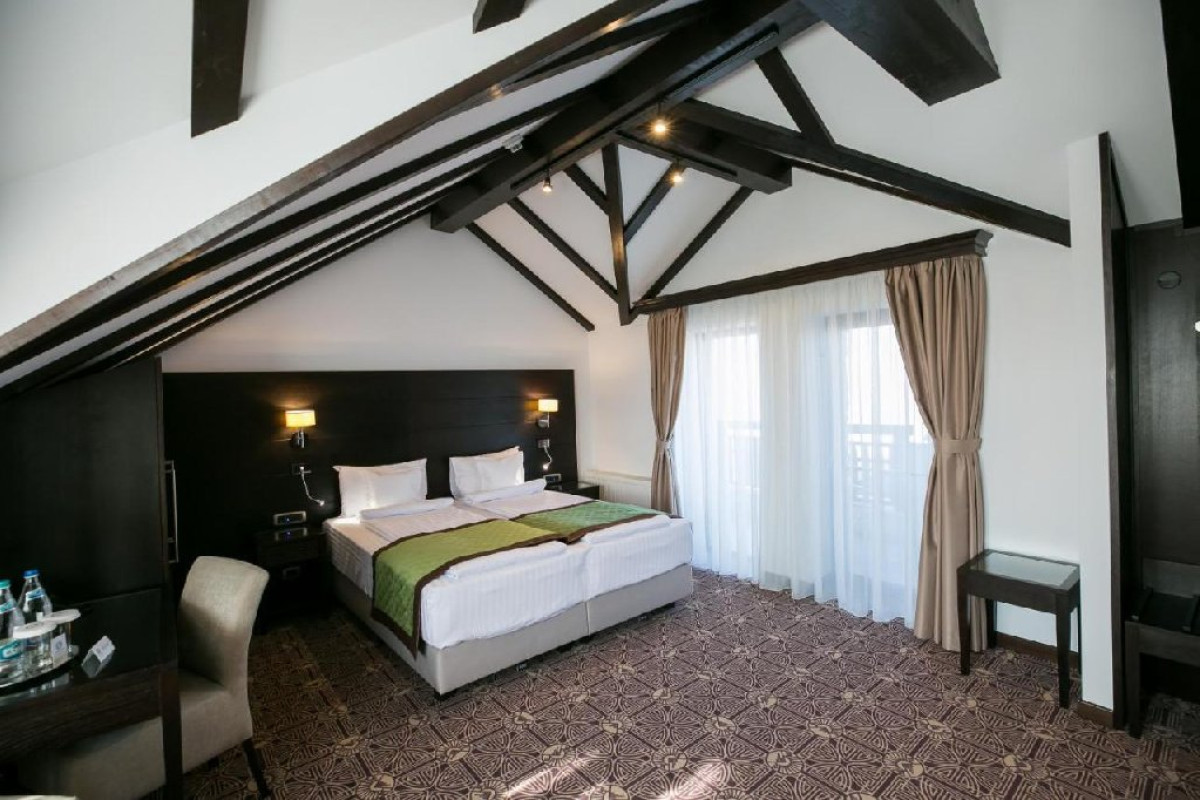 HOTEL CASTELNOR
