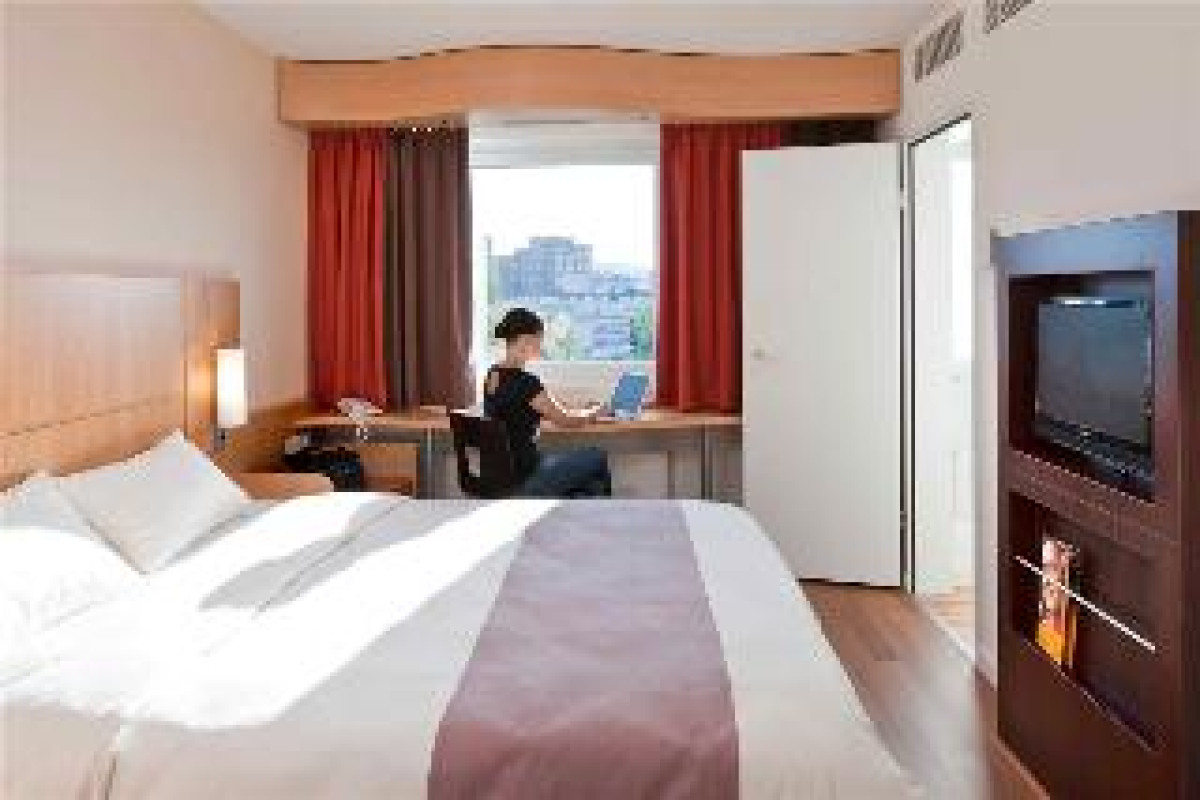 Hotel ibis Zurich Messe Airport