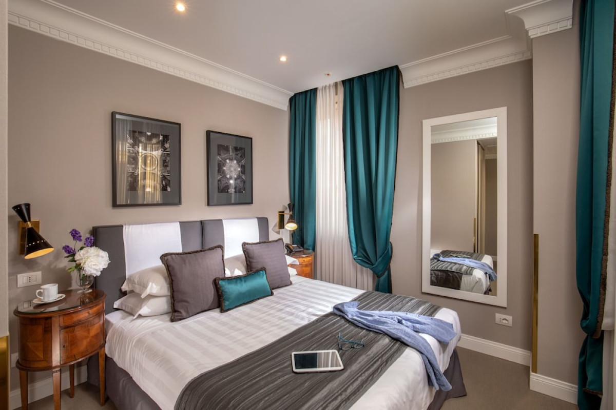 Condotti Boutique Hotel