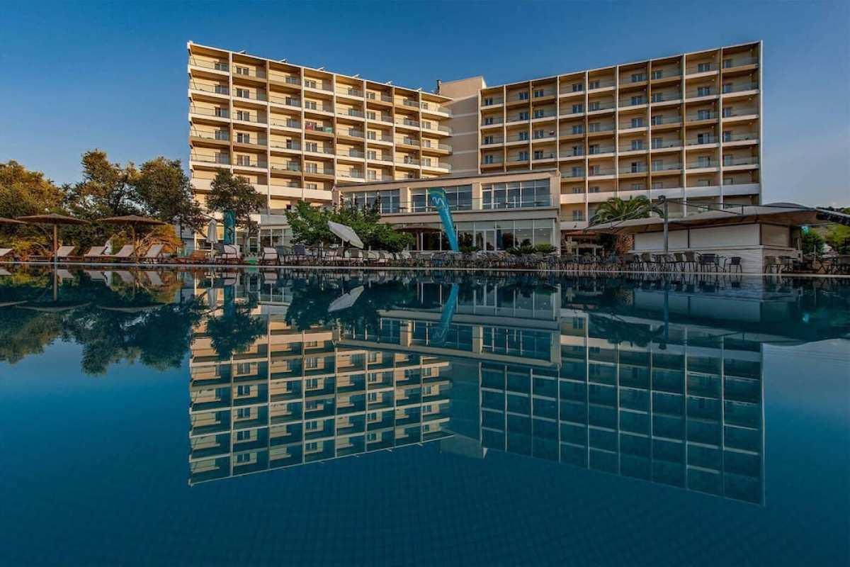 EVIA RIVIERA RESORT
