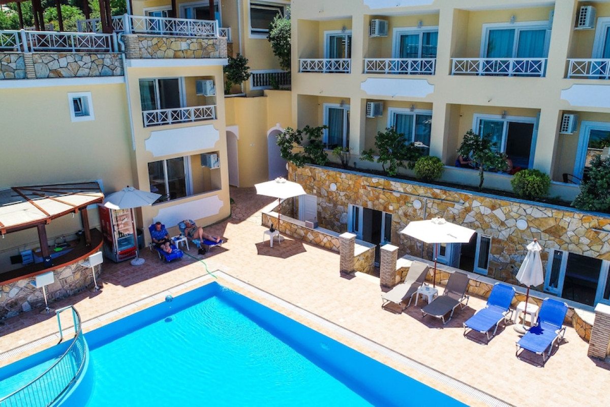 Nefeli Beach Hotel