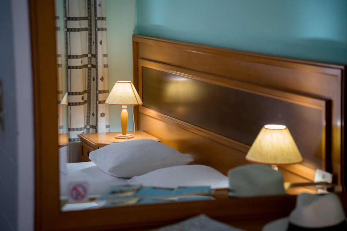SUMMERY HOTEL