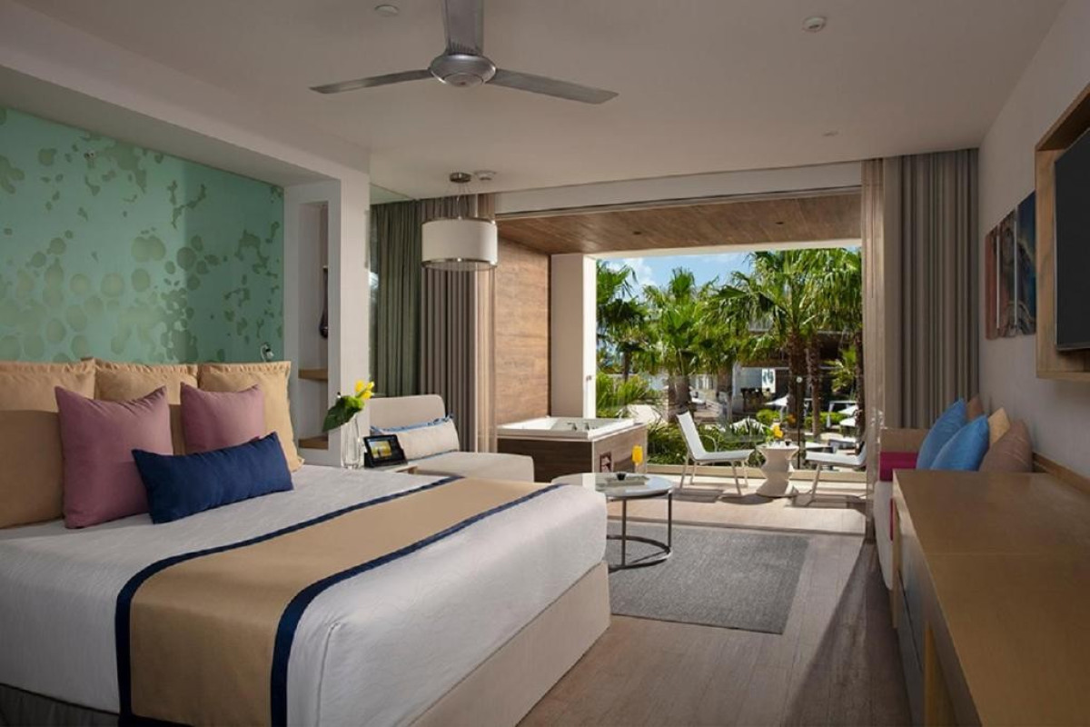 Secrets Riviera Cancun Resort & Spa