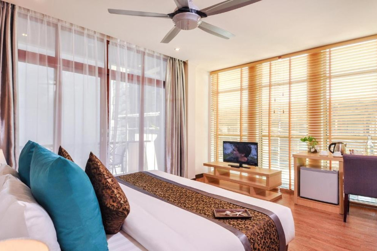 Triton Beach Hotel & Spa