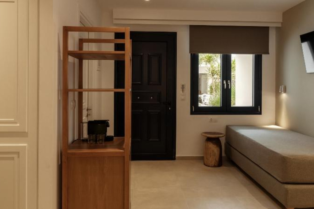 Nami Hotel amp; Suites