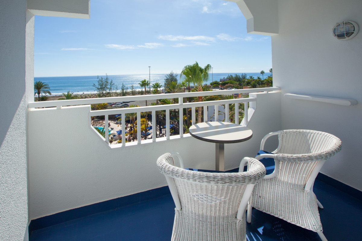Corallium Beach by Lopesan Hotels