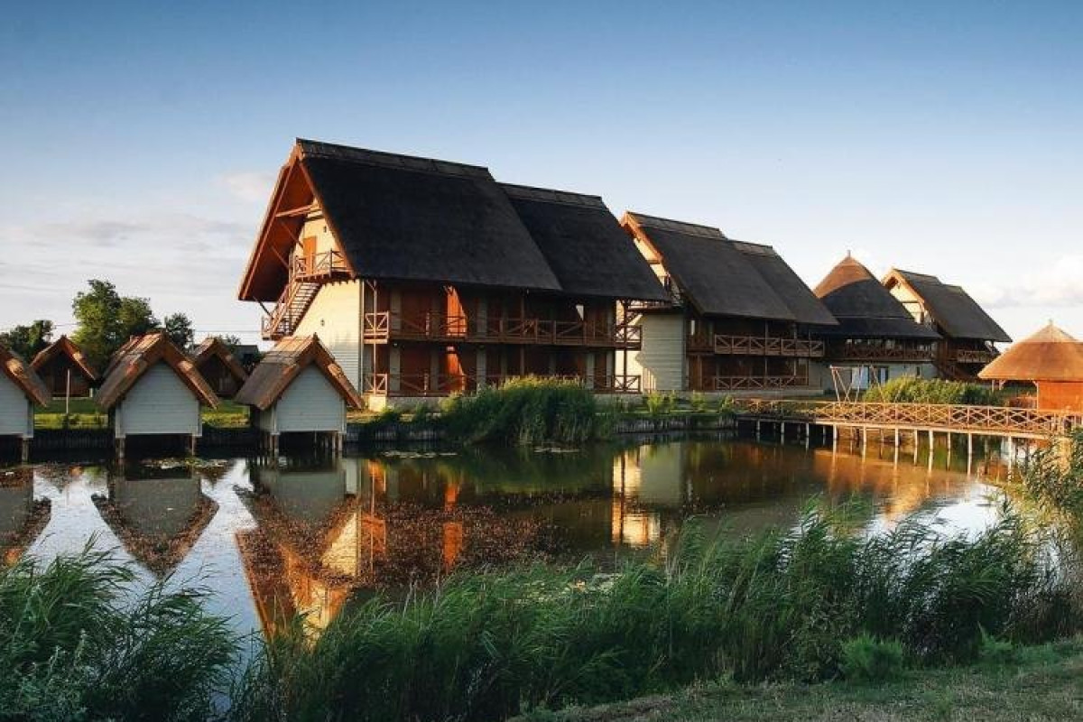 COMPLEX GREEN VILLAGE