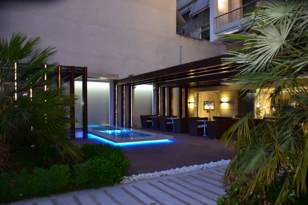 DEVES HOTEL