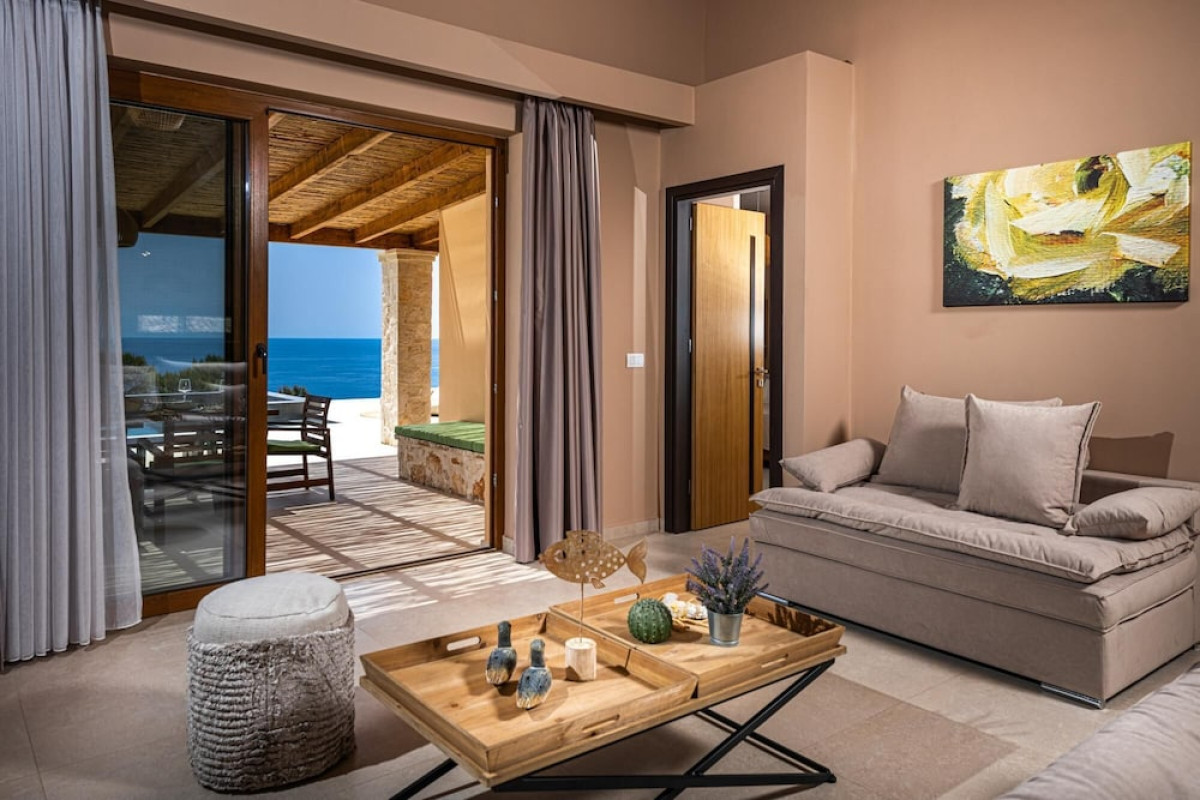 TERRA LUCIS MOUNTAIN RESIDENCES AETHER VILLA