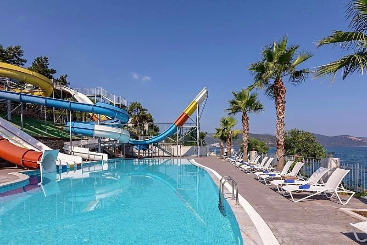 Blue Dreams Resort