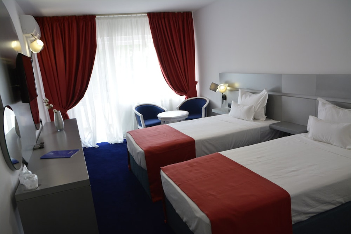 EUROPOLIS HOTEL