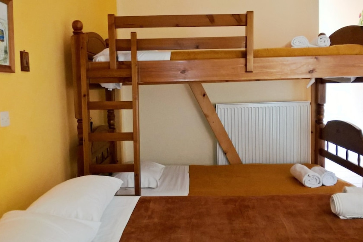 HOTEL GALAXIAS