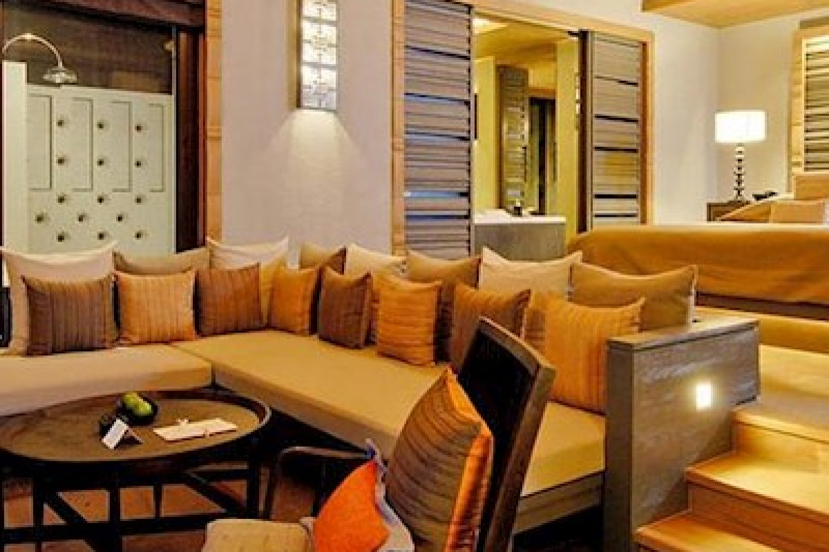 SRI PANWA PHUKET LUXURY POOL VILLA HOTEL