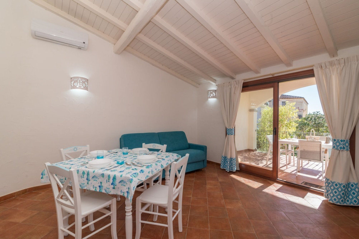 CELESTE HOUSE WITH POOL