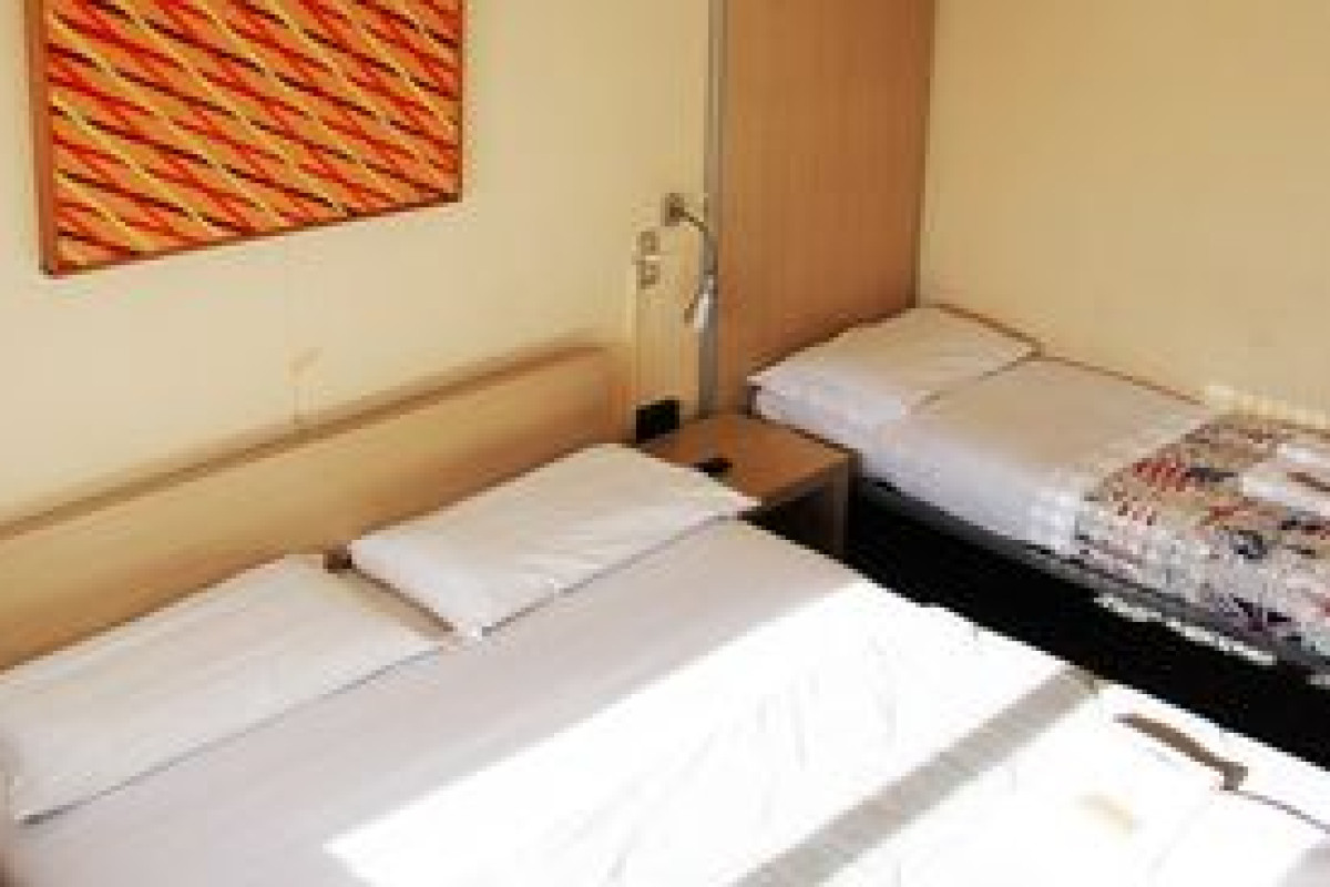 COLOMBO HOTEL AND HOSTEL