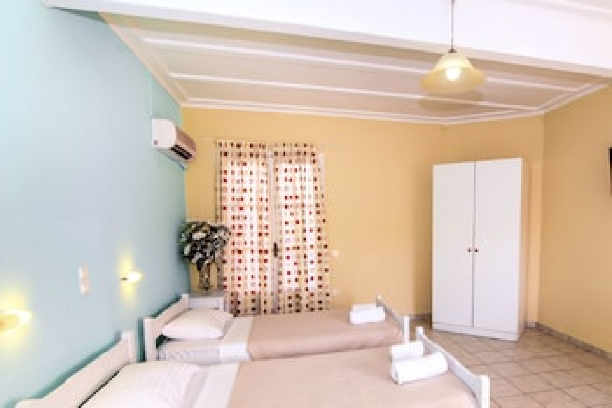 APPLE HOTEL