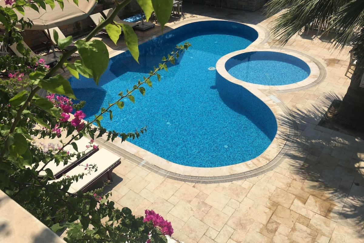 VILLANAZ APART HOTEL