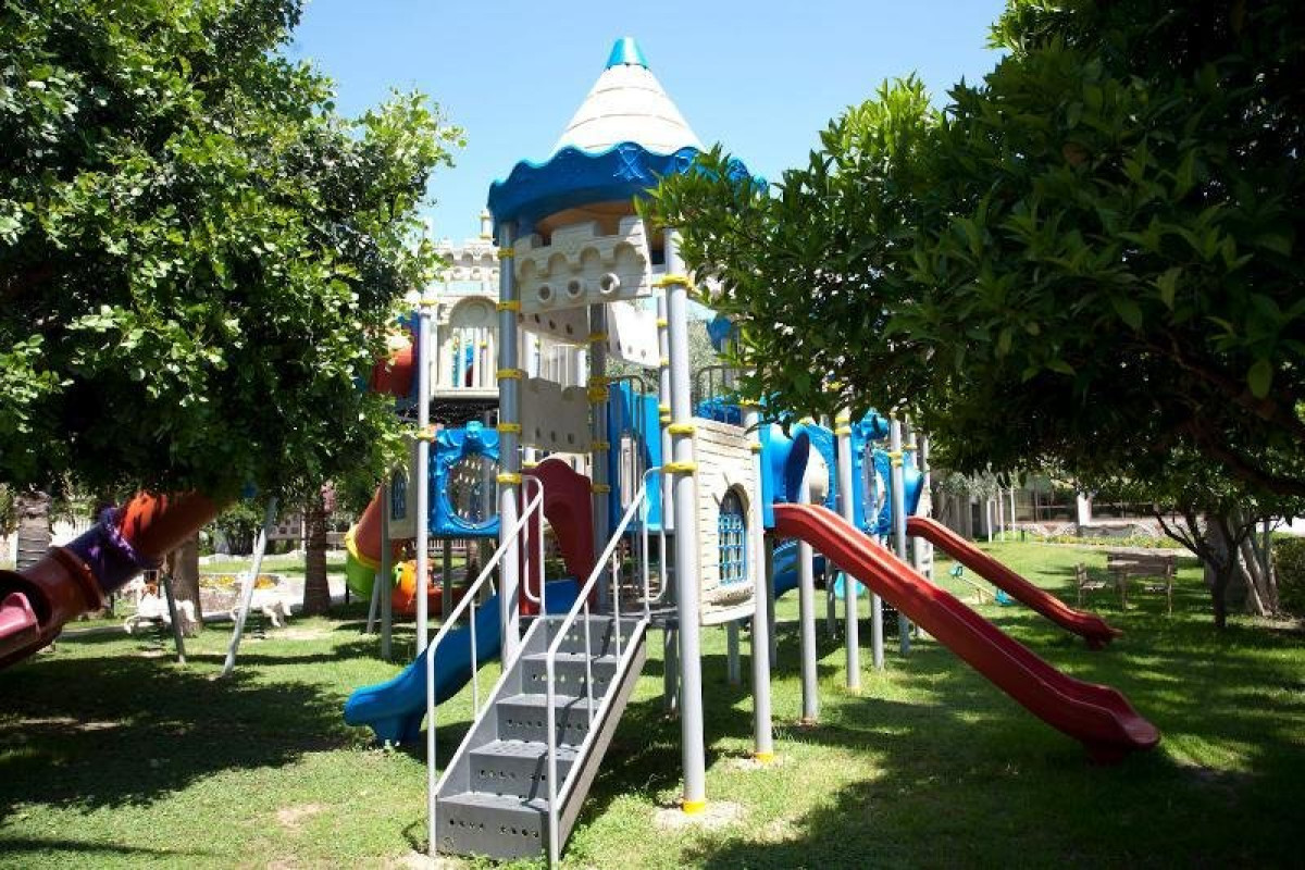 Defne Garden