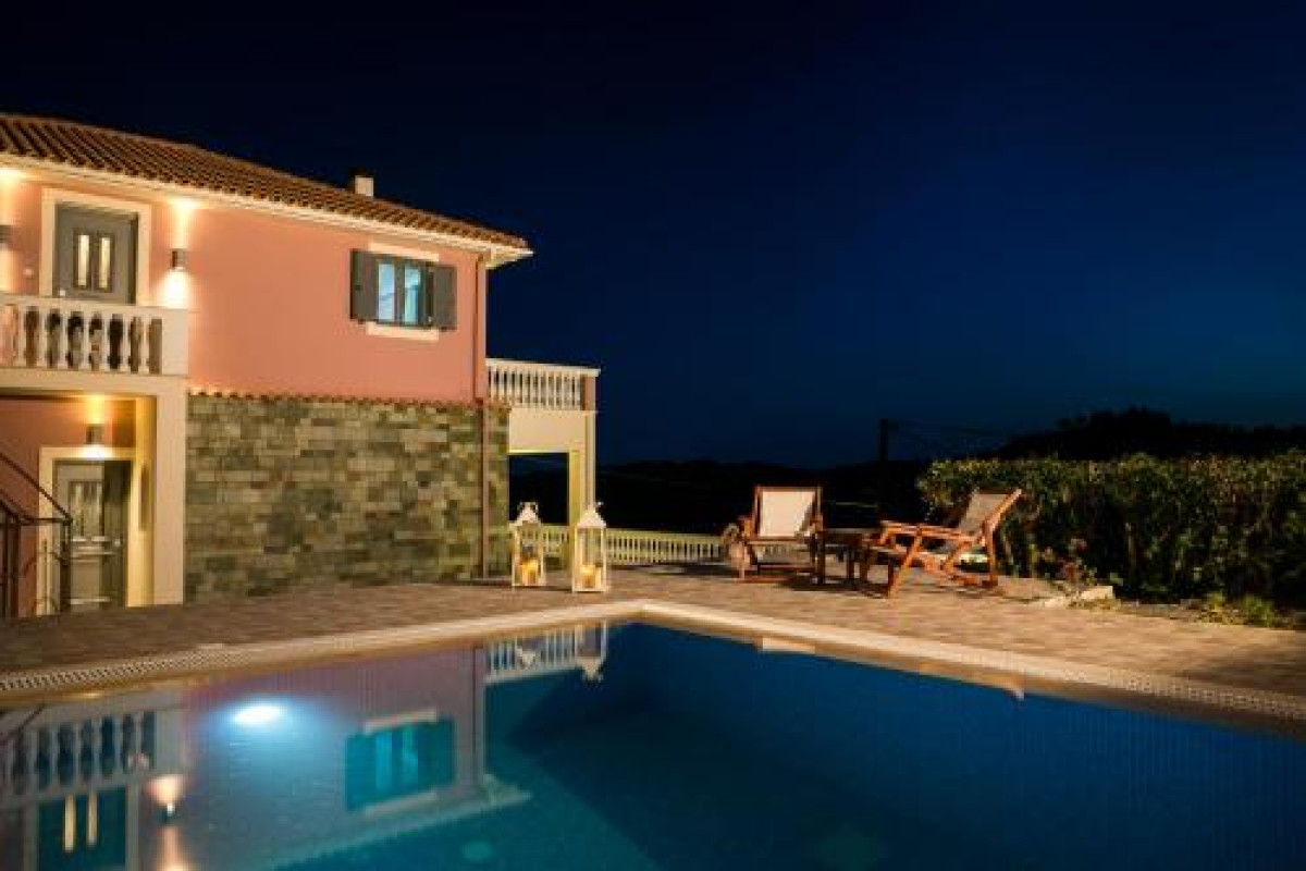 VILLA ATHINAIS