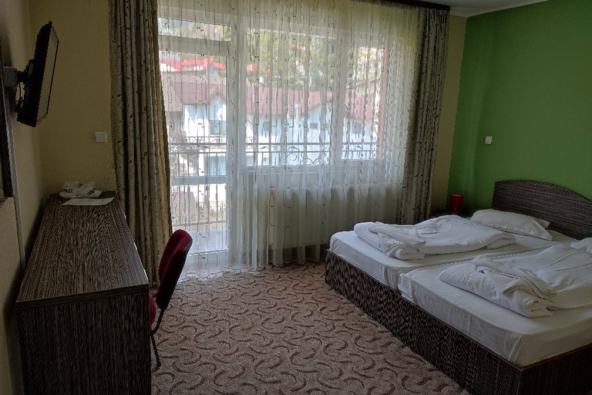 HOTEL IRI.