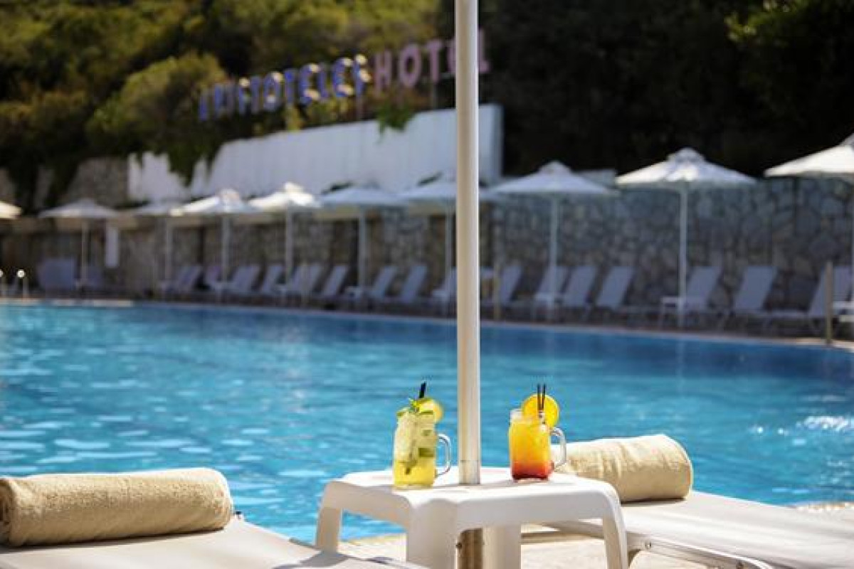 Aristoteles Holiday Resort  Spa