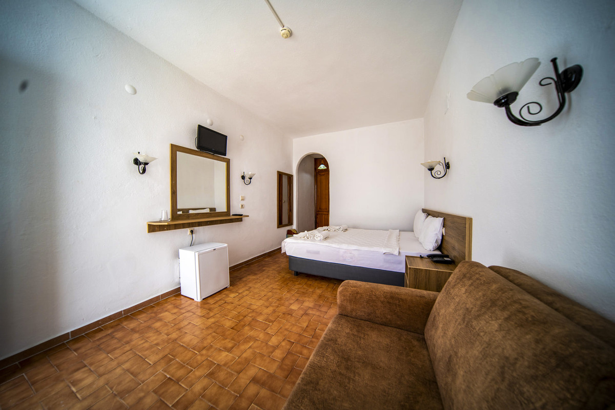 Nagi Beach Hotel