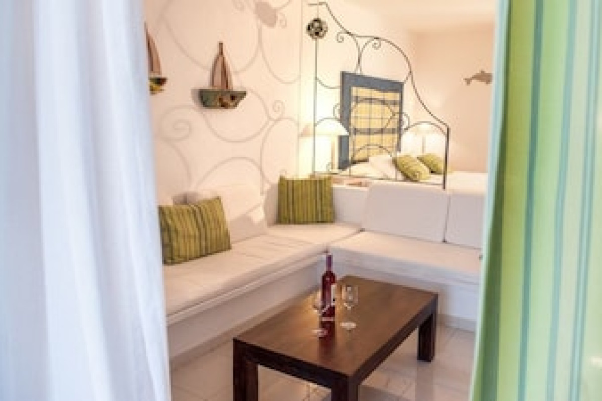 GERAKAS BELVEDERE HOTEL amp; LUXURY SUITES