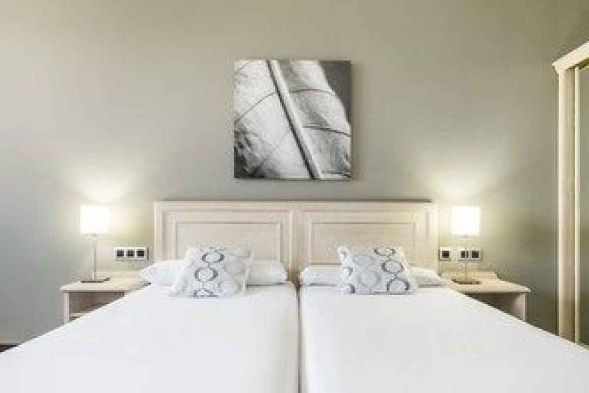 ILUNION BEL ART HOTEL