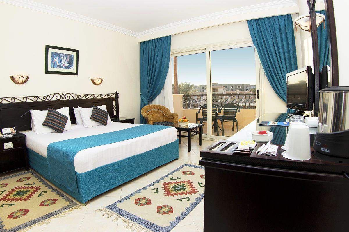 PYRAMISA BEACH RESORT SAHL HASHEESH