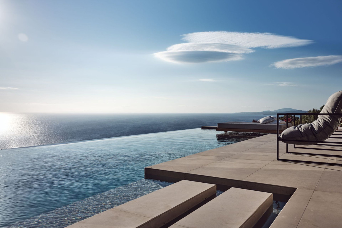 Etheria Luxury Villas & Suites