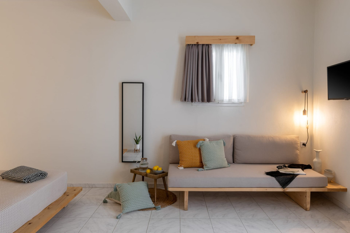 Capella Skiathos Town