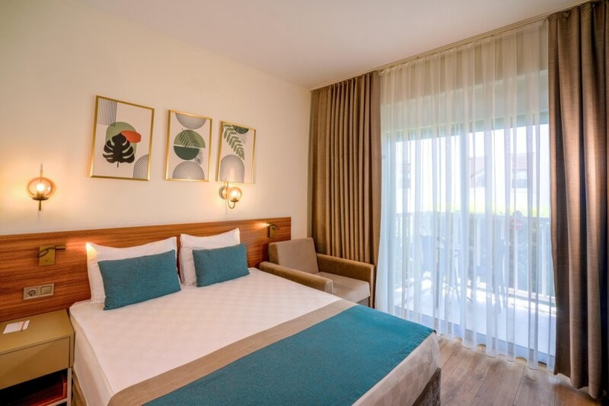 Side Story Resort & Spa