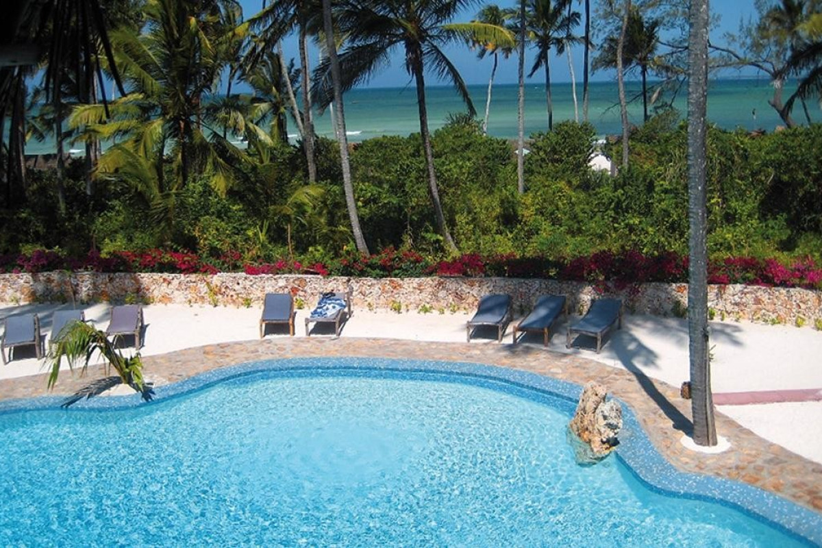 SAMAKI LODGE