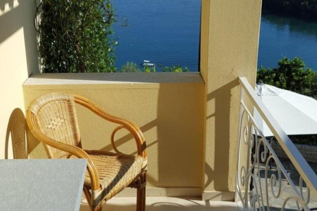 Dimitra Apartments