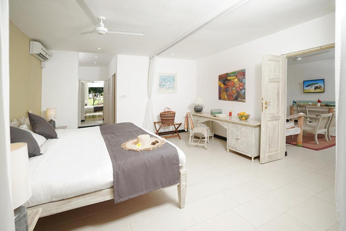 Sandies Malindi Dream Garden and Safari Tsavo Explorer RO