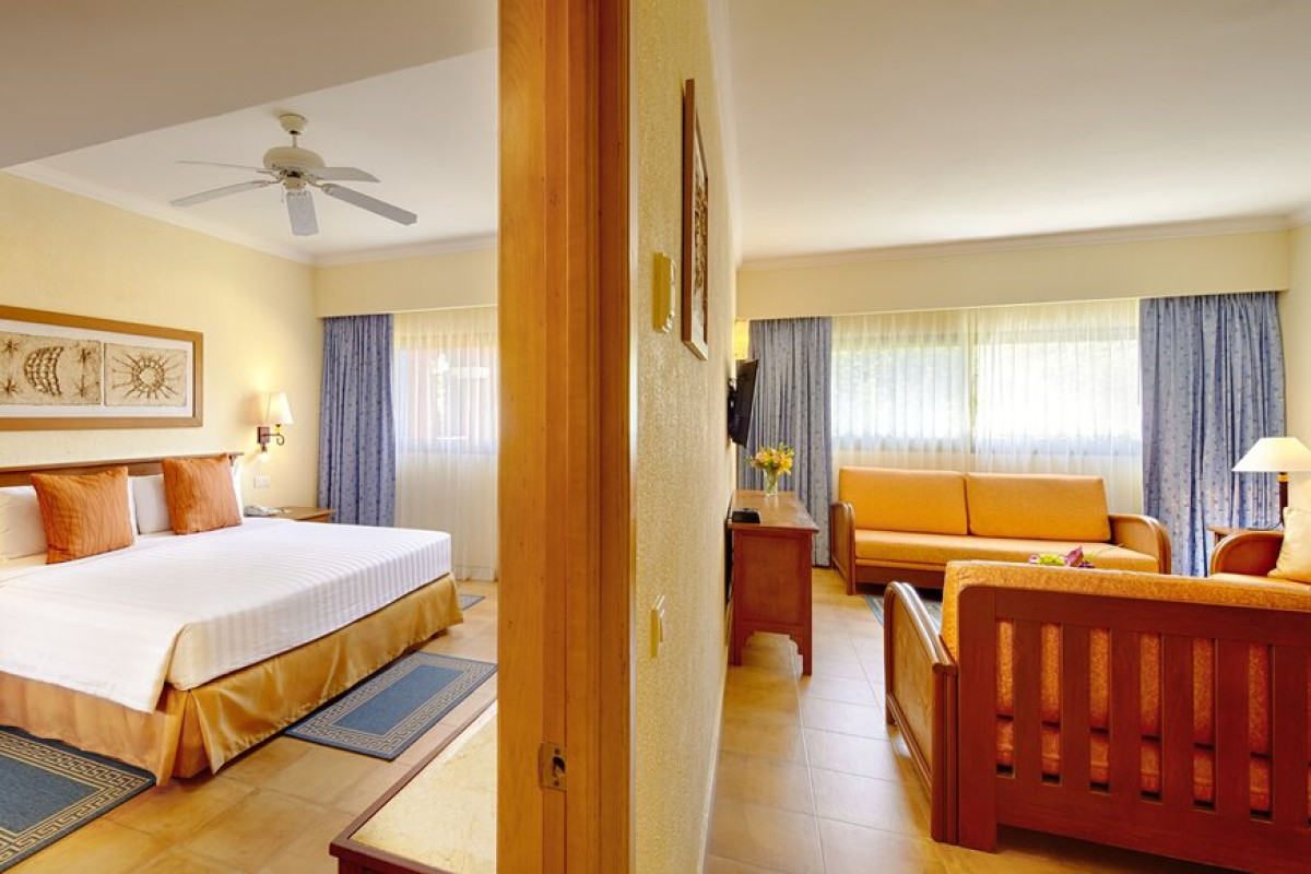 Barcelo Maya Colonial