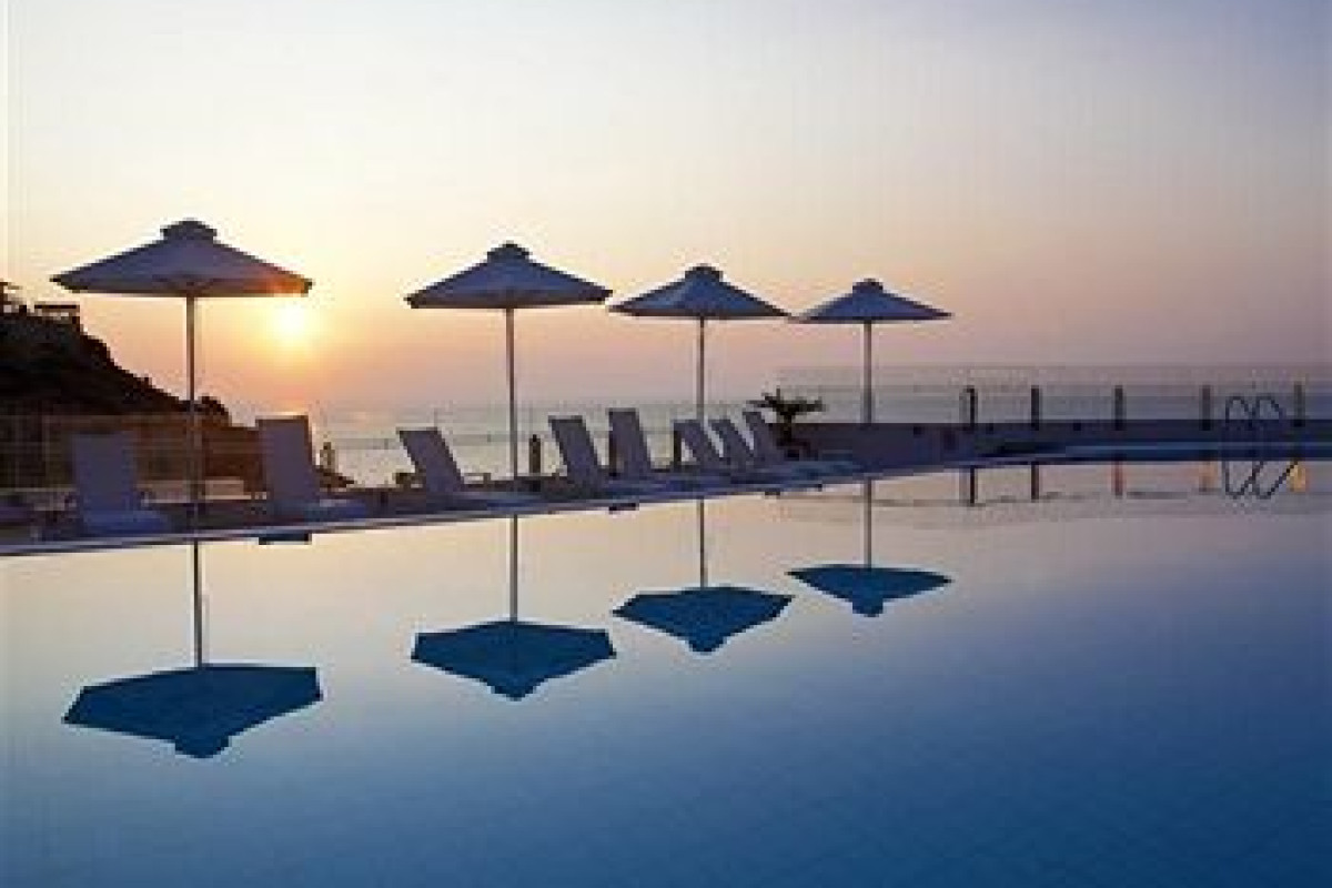 APOSTOLATA ISLAND RESORT AND SPA