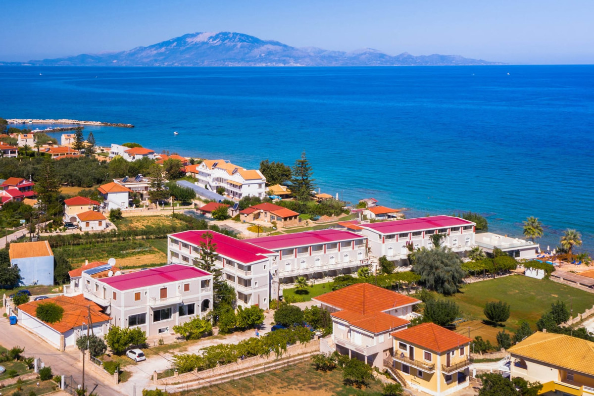 Belussi Beach Hotel & Suites