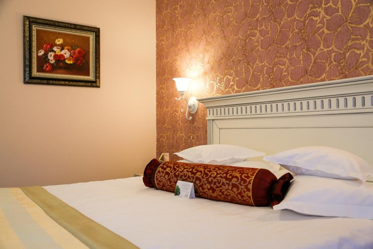 HOTEL FOISORUL CU FLORI