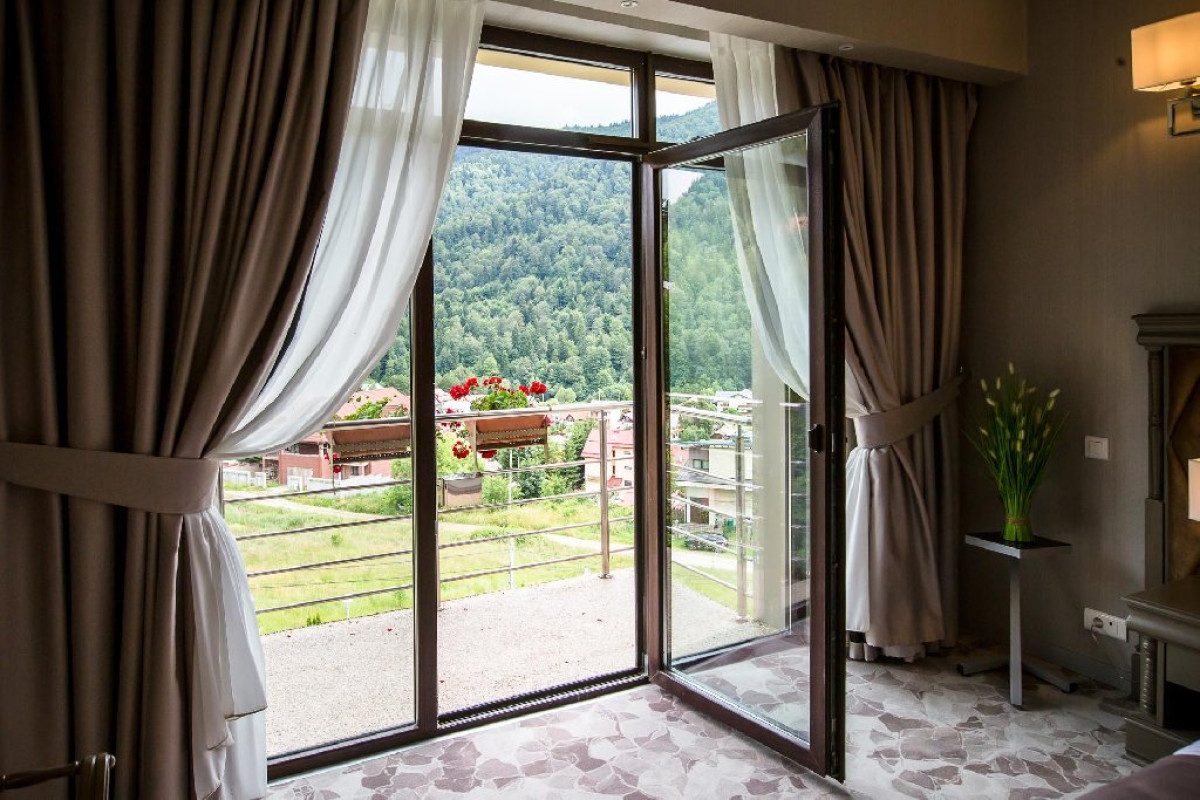 HOTEL CARPAT INN.