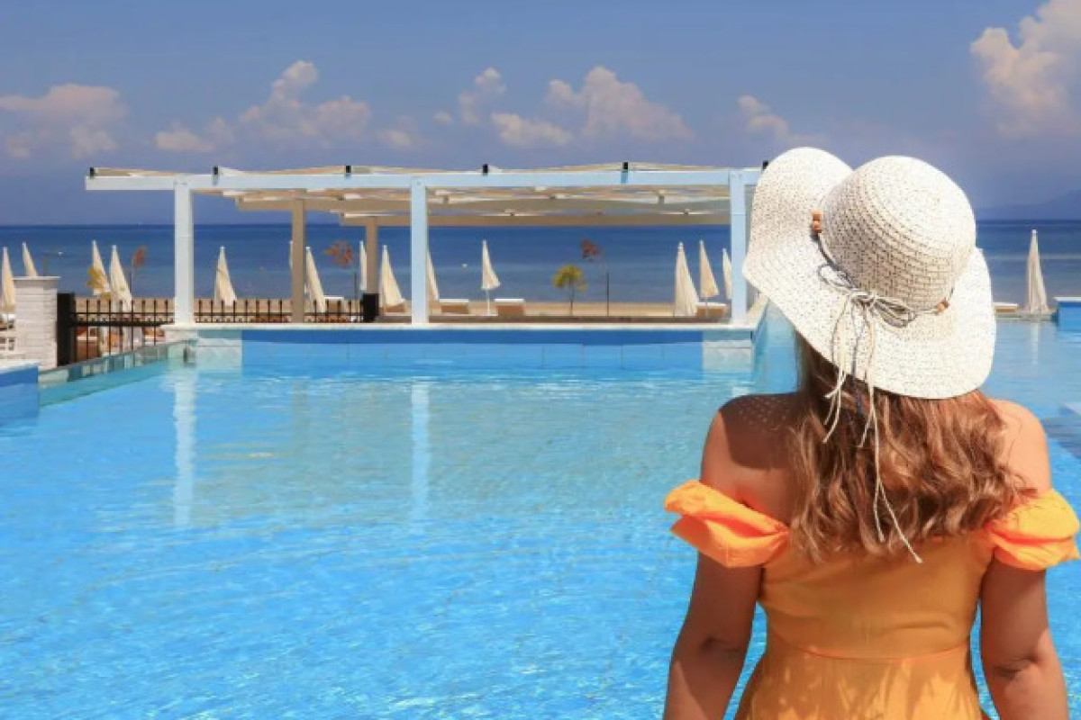 Cavomarina Beach Hotel