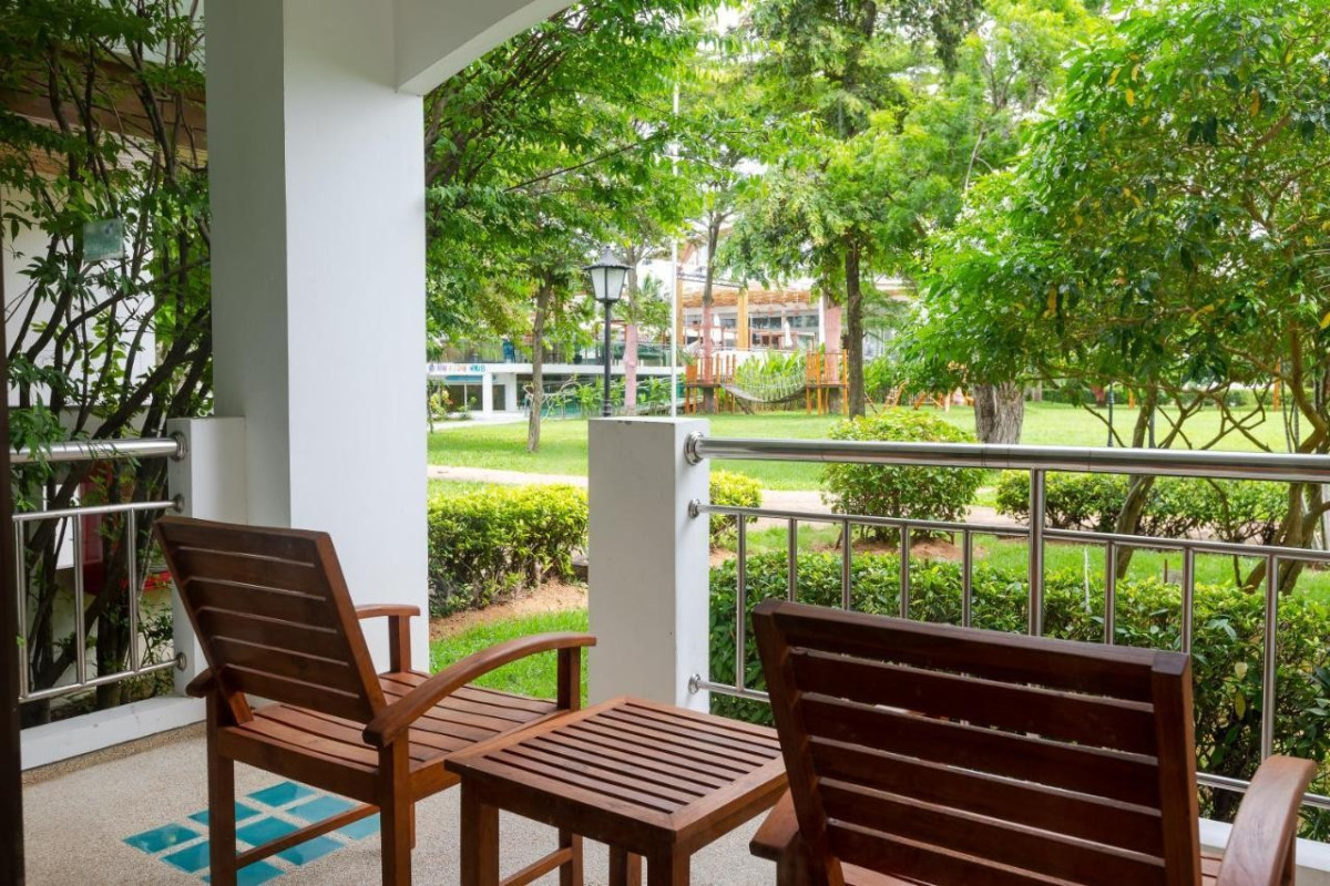 Pinnacle Grand Jomtien Resort & Beach Club