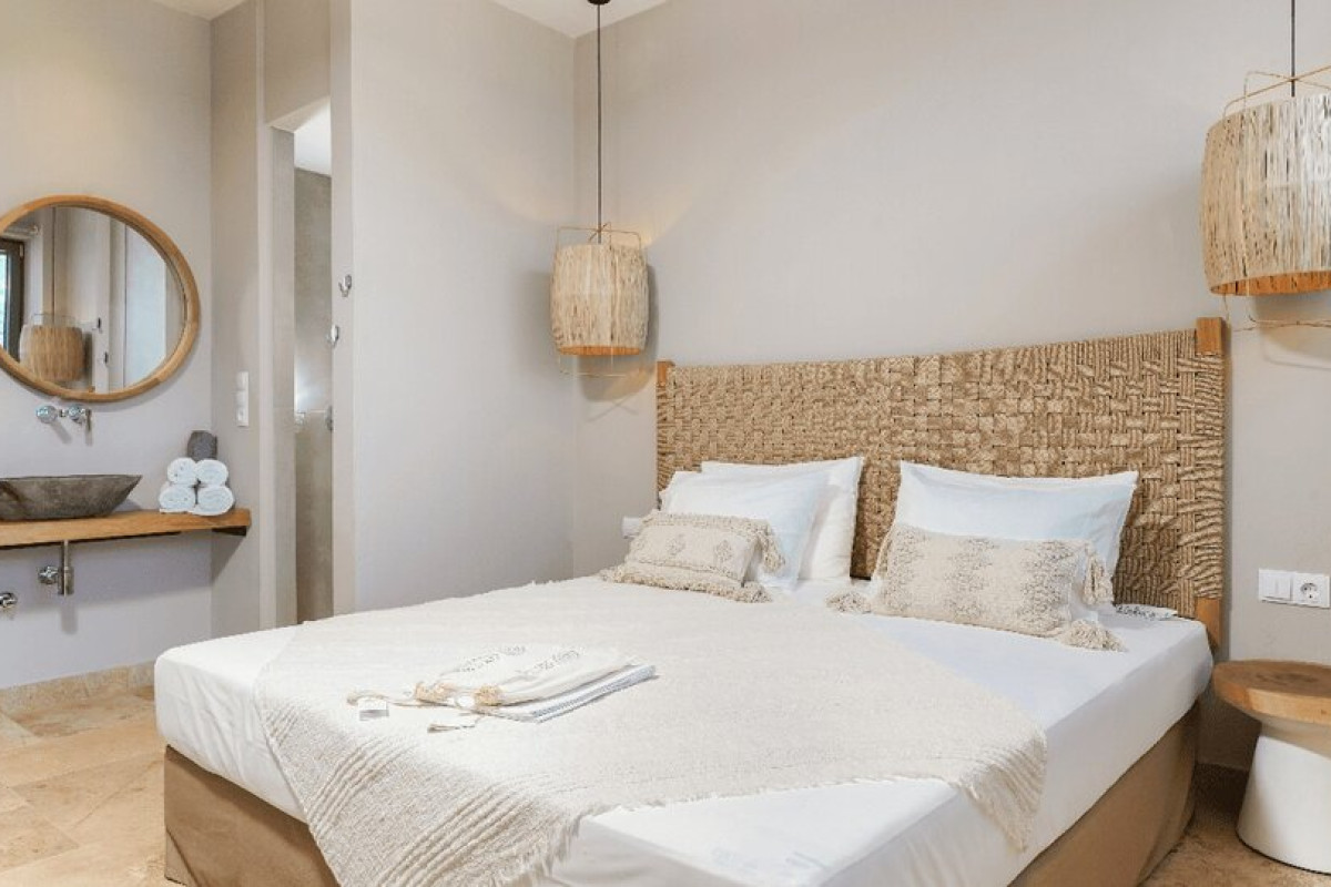 Essentia Luxury