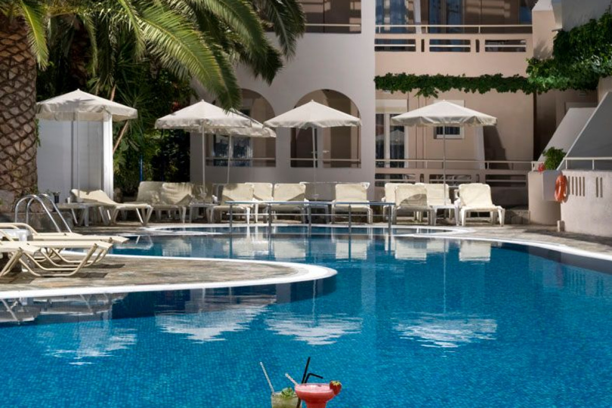 Axos Hotel Rethymno