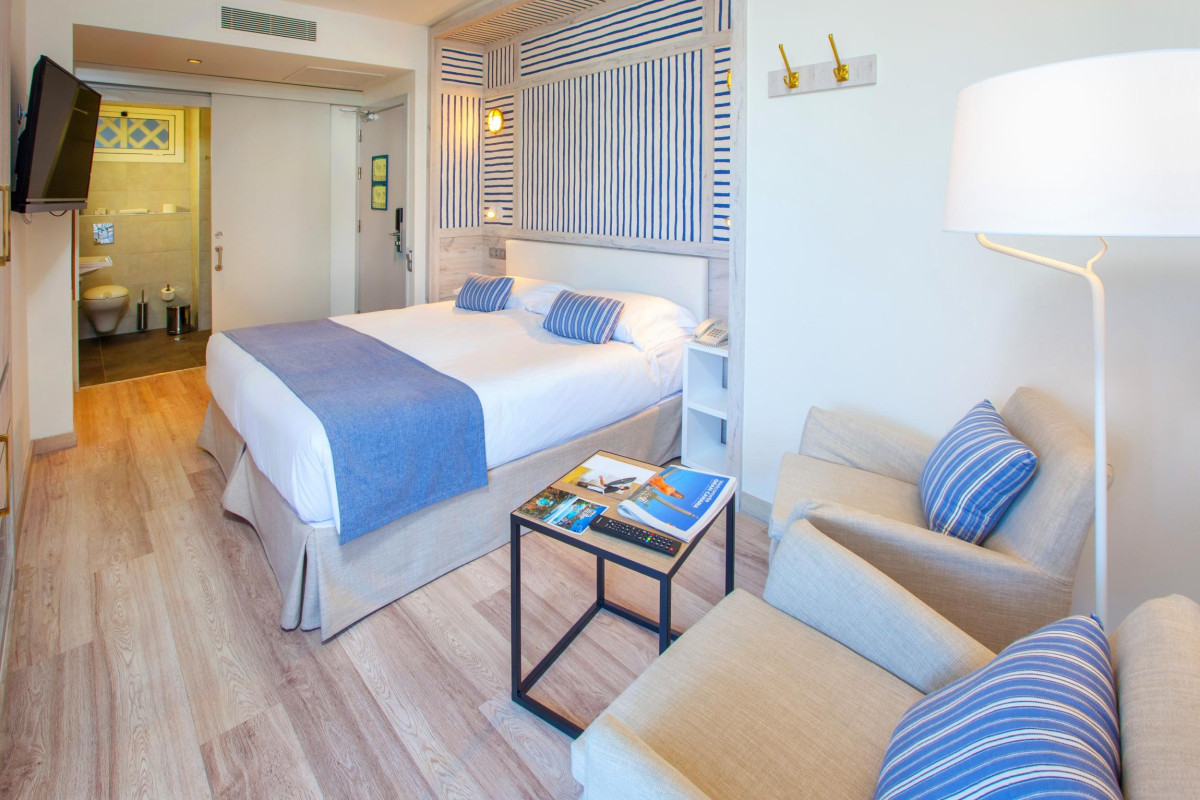 Corallium Beach by Lopesan Hotels